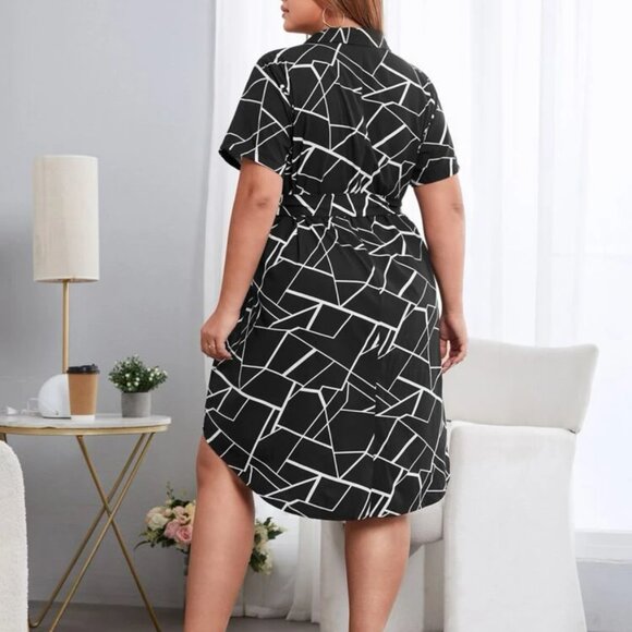 NWOT Black & White Belted Dress, 1X - Picture 2 of 7